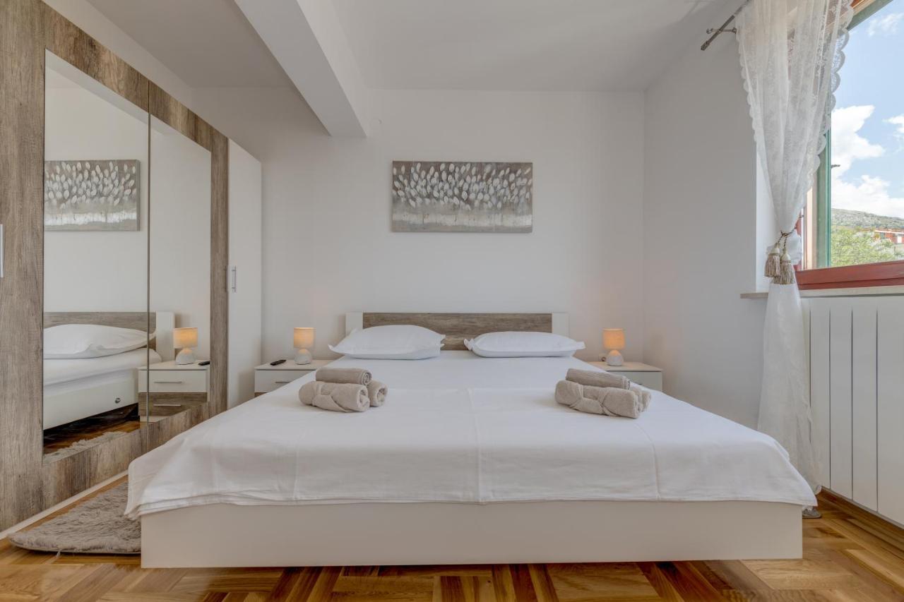 Apartman Aurelia Podstrana Ngoại thất bức ảnh